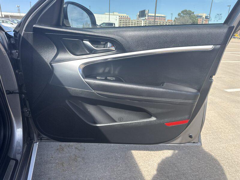 used 2025 Genesis G70 car, priced at $28,888