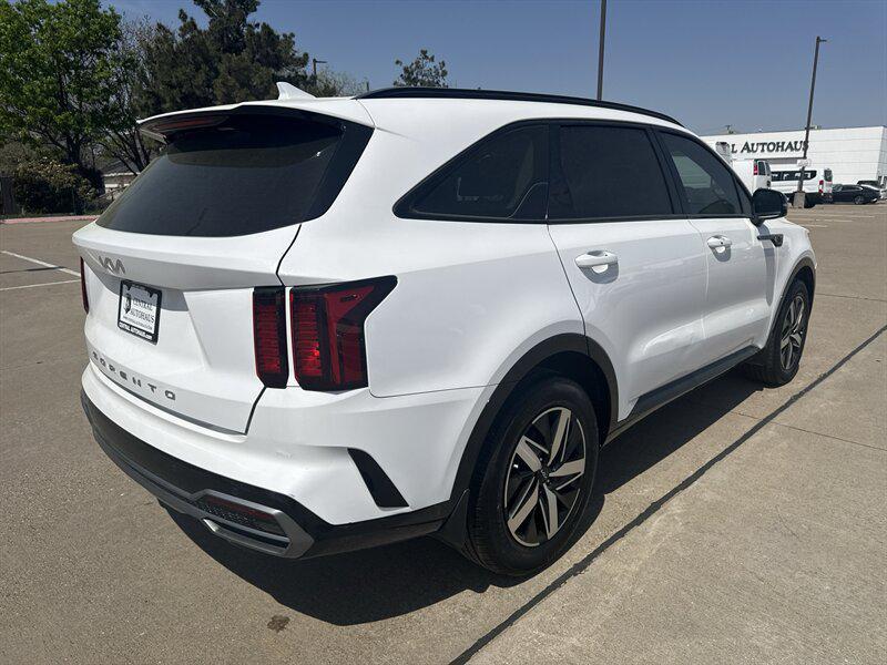 used 2022 Kia Sorento car, priced at $22,888