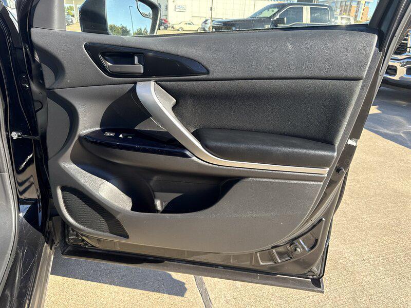 used 2024 Mitsubishi Eclipse Cross car, priced at $21,888