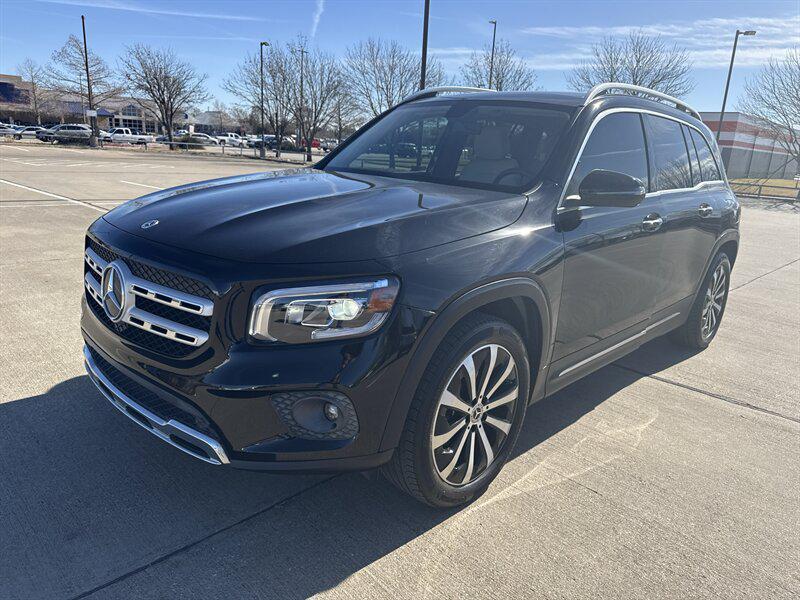 used 2022 Mercedes-Benz GLB 250 car, priced at $26,888