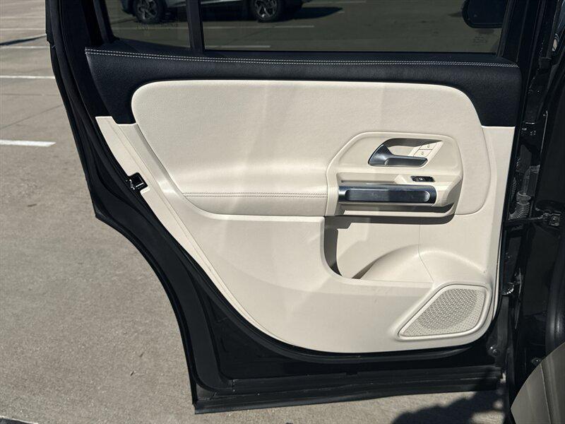 used 2022 Mercedes-Benz GLB 250 car, priced at $26,888