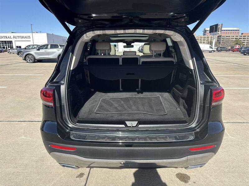 used 2022 Mercedes-Benz GLB 250 car, priced at $26,888