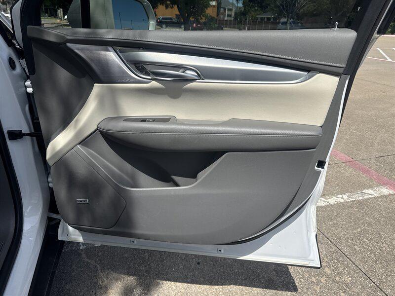 used 2020 Cadillac XT5 car, priced at $19,888