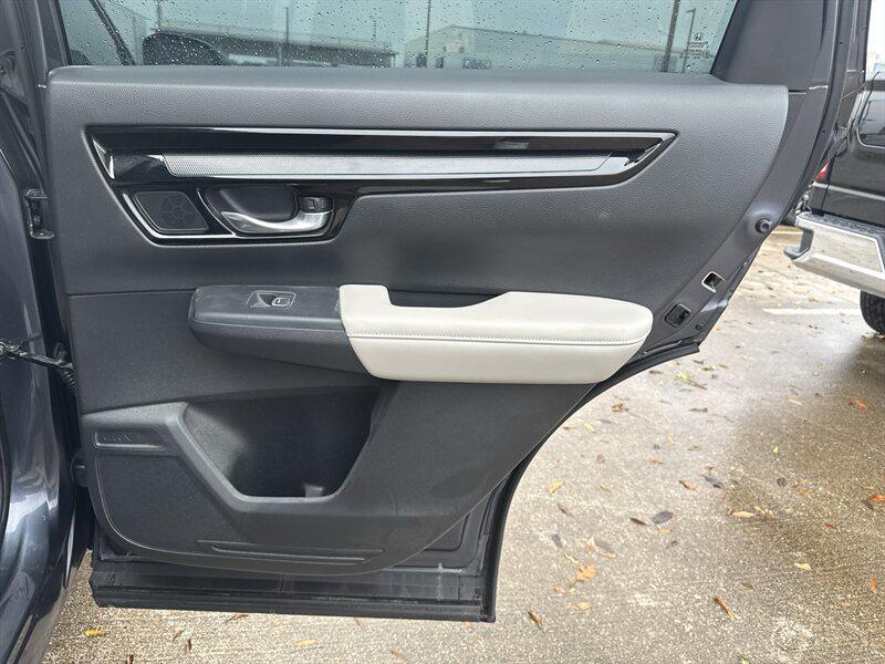 used 2025 Honda CR-V car, priced at $28,888