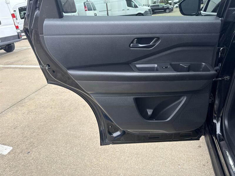 used 2024 Nissan Pathfinder car, priced at $25,888