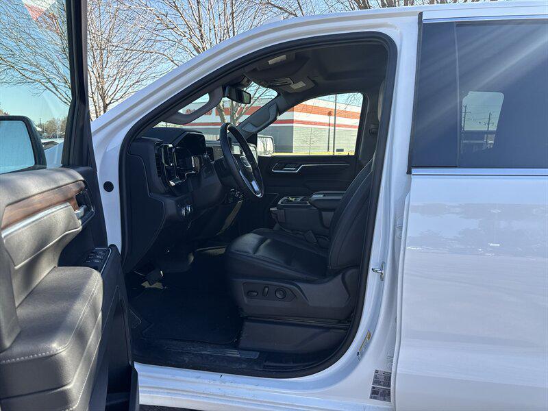 used 2025 GMC Sierra 1500 car, priced at $38,888