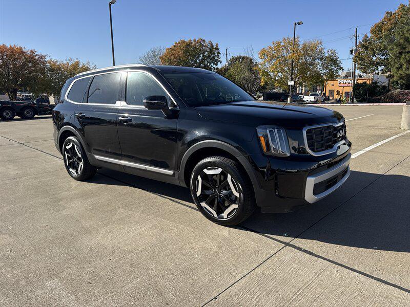 used 2025 Kia Telluride car, priced at $36,888