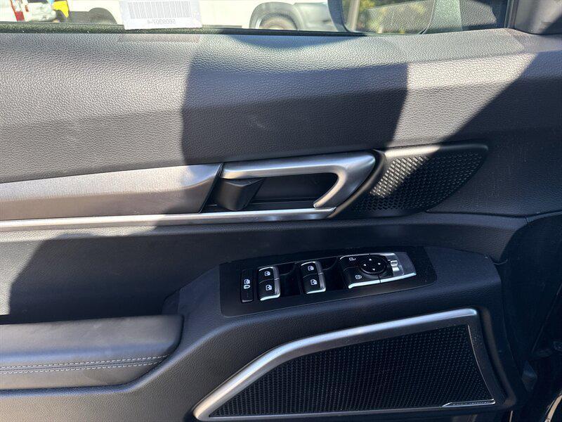 used 2025 Kia Telluride car, priced at $36,888