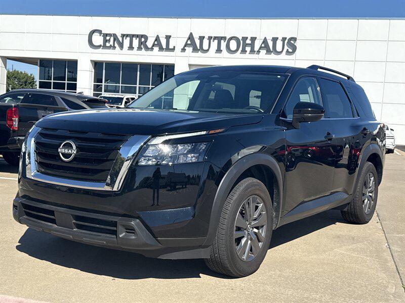 used 2025 Nissan Pathfinder car, priced at $26,888