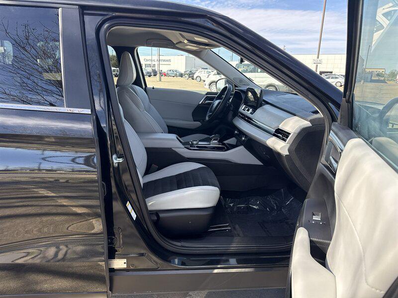 used 2025 Mitsubishi Outlander car, priced at $24,888