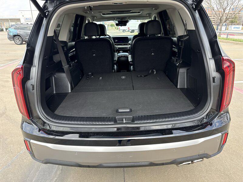 used 2025 Kia Telluride car, priced at $35,888