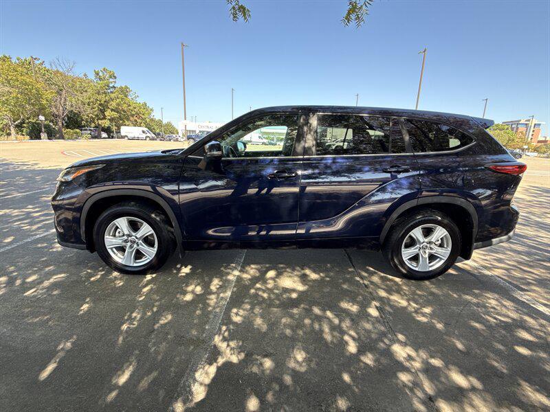 used 2023 Toyota Highlander car, priced at $29,888