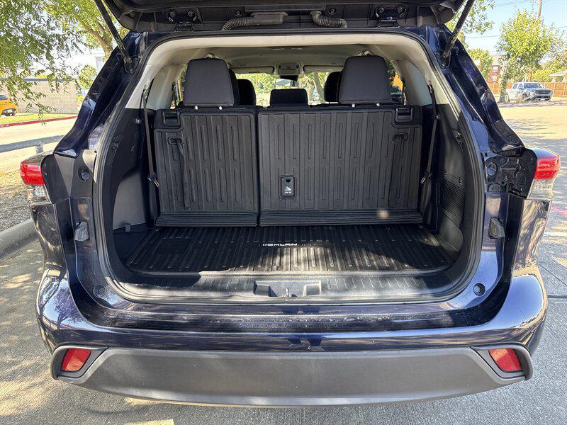 used 2023 Toyota Highlander car, priced at $29,888