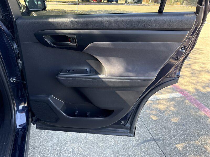 used 2023 Toyota Highlander car, priced at $29,888