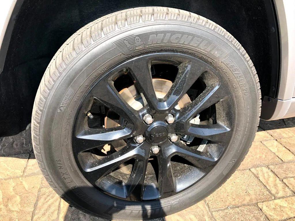 used 2020 Jeep Grand Cherokee car, priced at $19,256