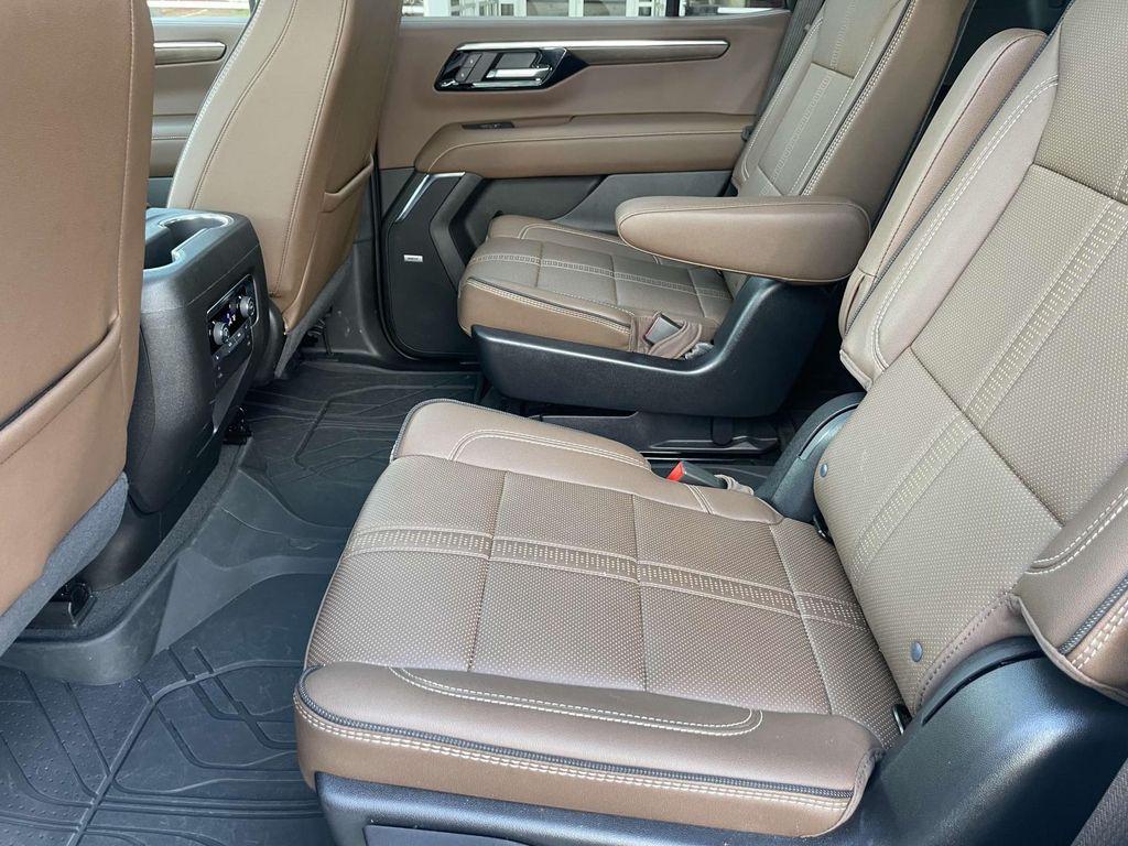 new 2025 Chevrolet Tahoe car, priced at $86,894