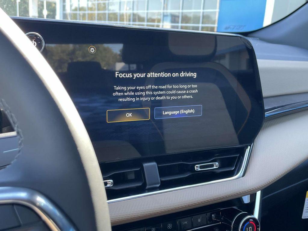 new 2026 Chevrolet Equinox car, priced at $39,290