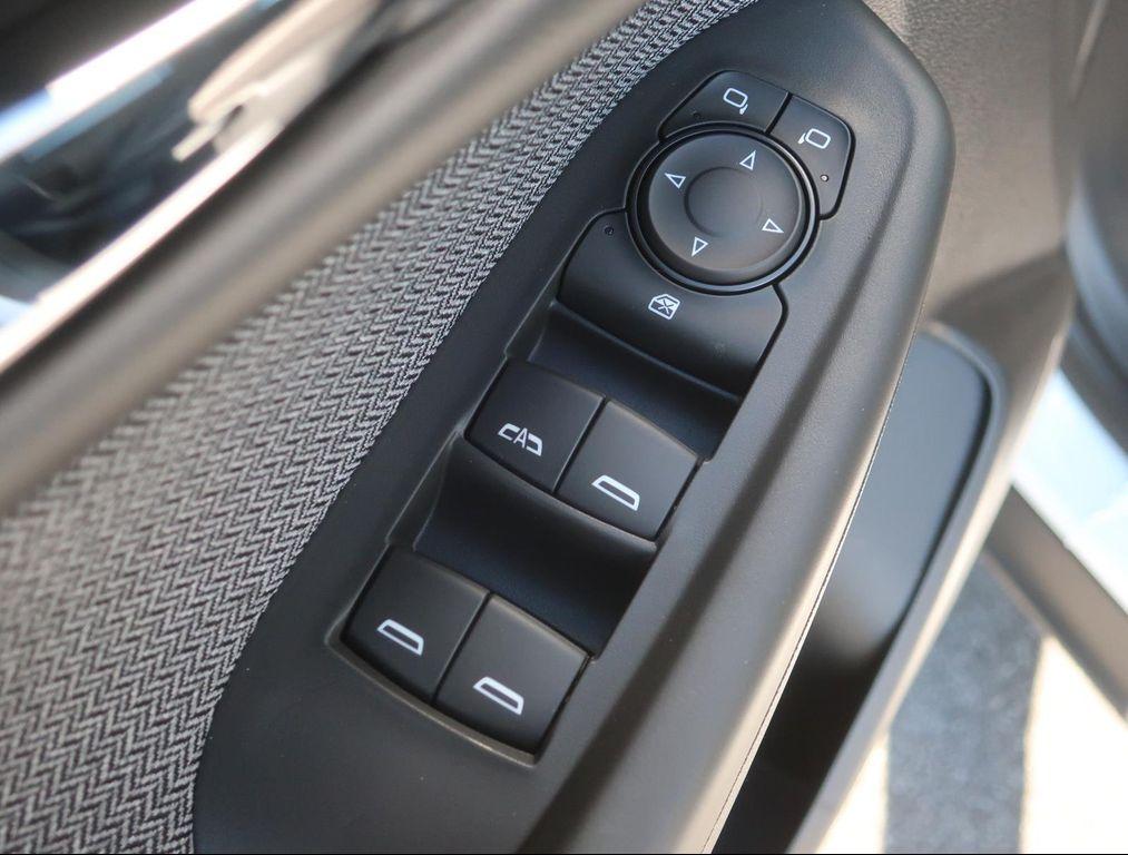 new 2025 Chevrolet TrailBlazer car, priced at $26,385