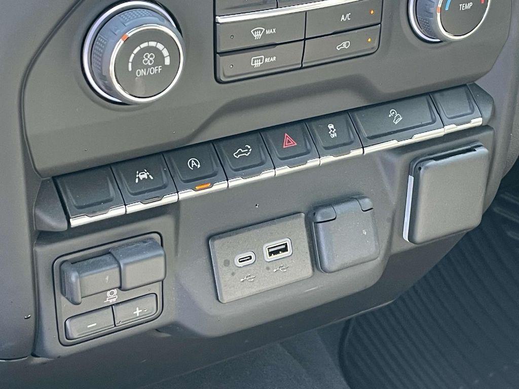 used 2024 Chevrolet Silverado 1500 car, priced at $47,900