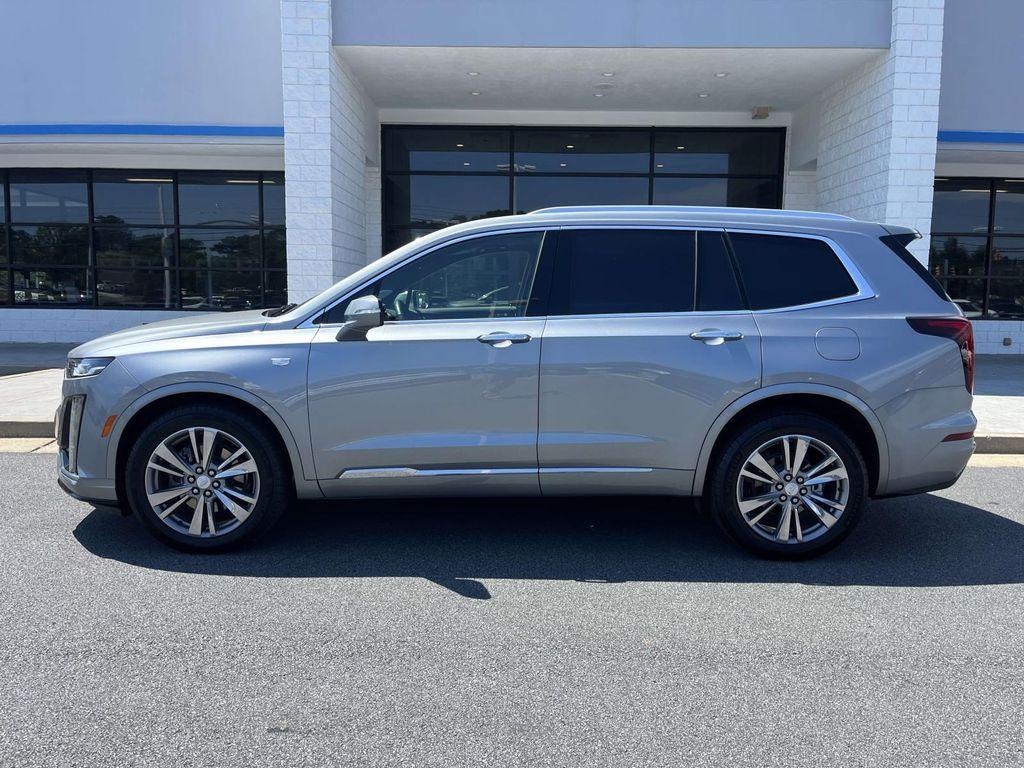 used 2025 Cadillac XT6 car, priced at $44,800