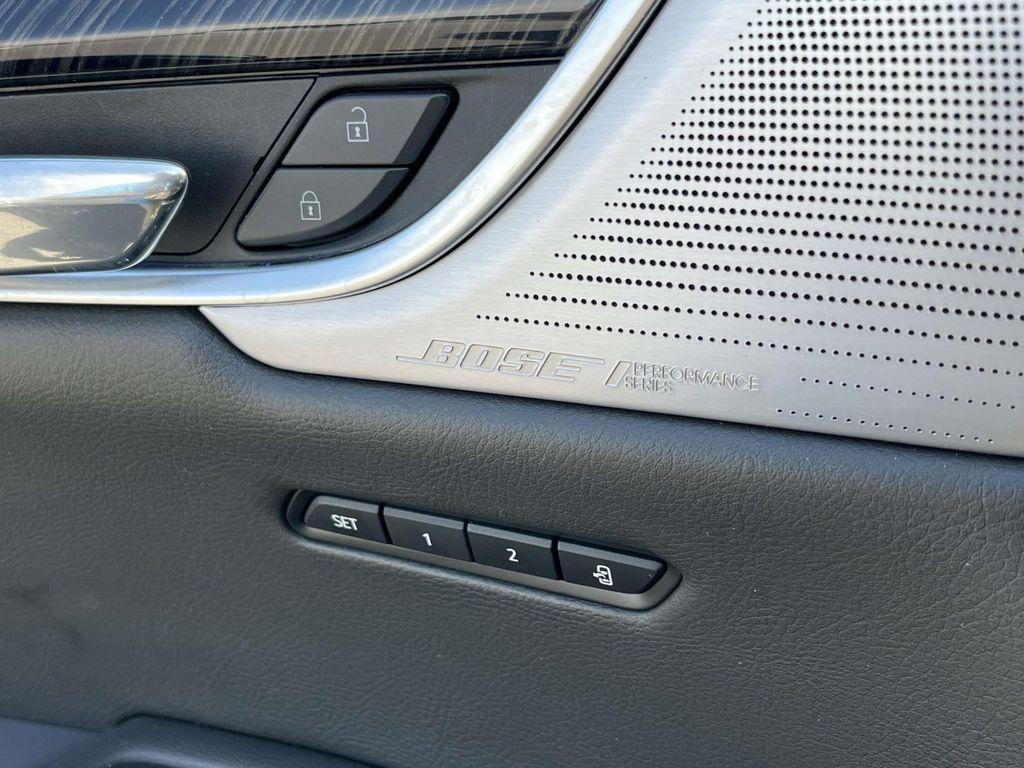 used 2025 Cadillac XT6 car, priced at $44,800