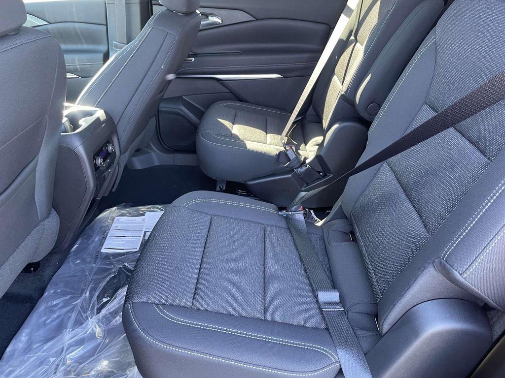 new 2025 Chevrolet Traverse car, priced at $43,190