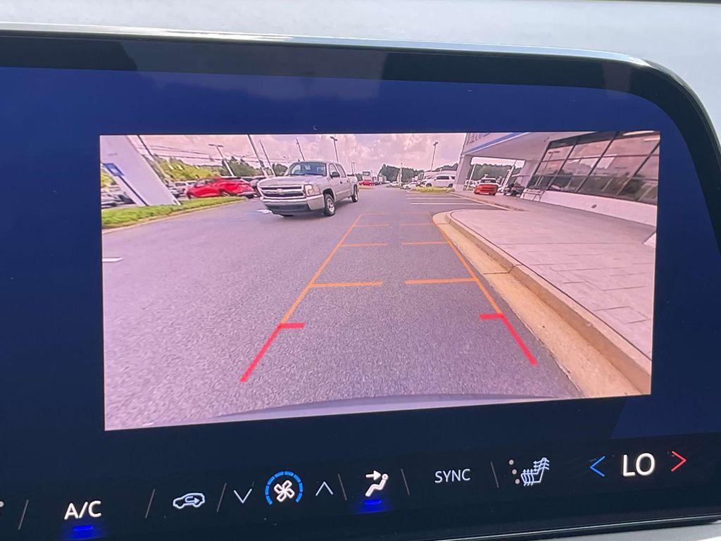 used 2025 Chevrolet Traverse car, priced at $38,400