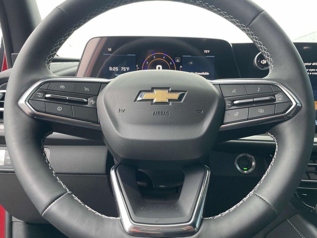 new 2025 Chevrolet Traverse car, priced at $44,090