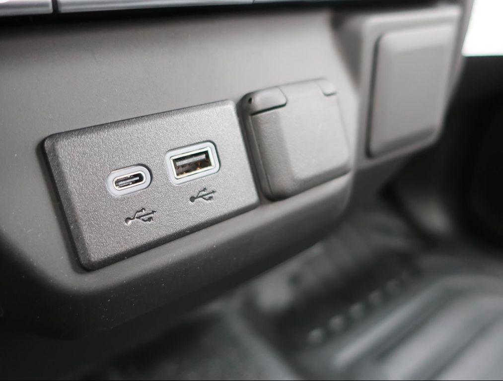 new 2024 Chevrolet Silverado 3500 car, priced at $60,318