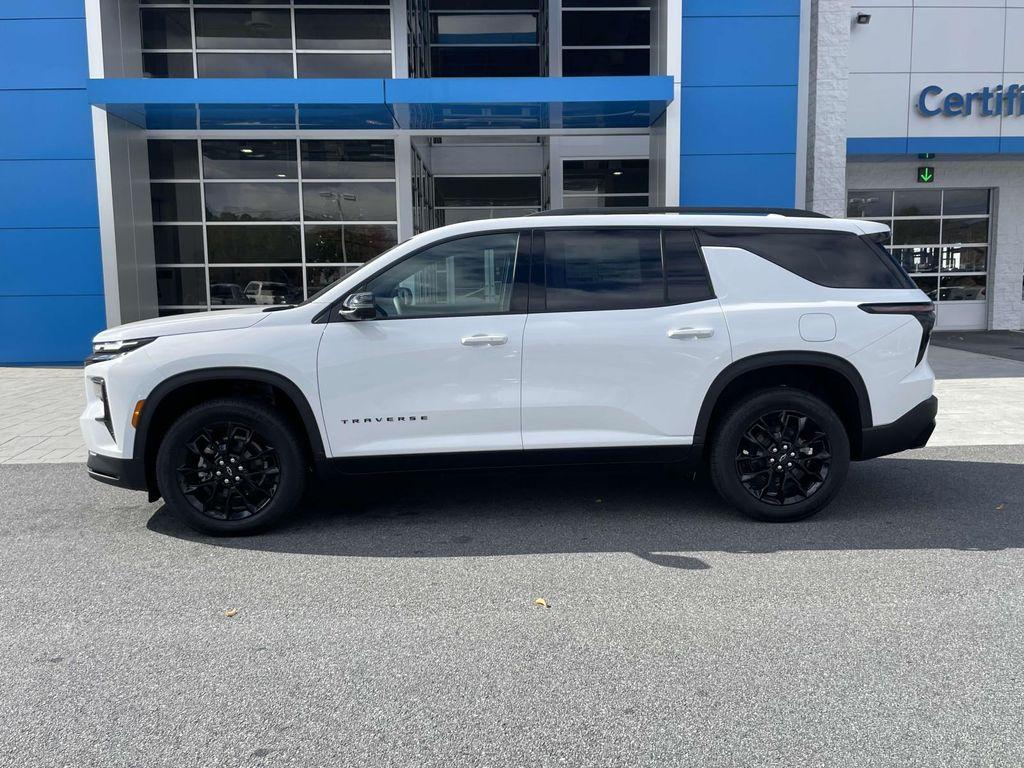 new 2026 Chevrolet Traverse car, priced at $46,630