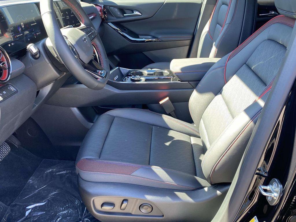 new 2026 Chevrolet Equinox car, priced at $37,290