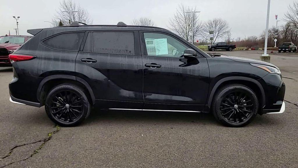 used 2023 Toyota Highlander car, priced at $35,998