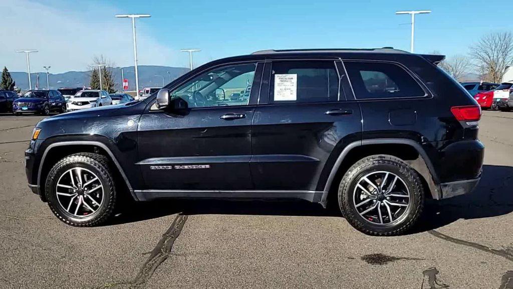 used 2020 Jeep Grand Cherokee car, priced at $19,398