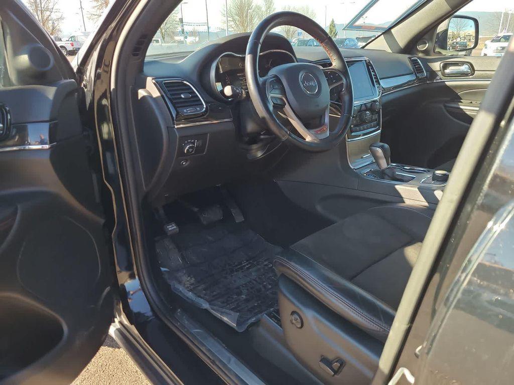 used 2020 Jeep Grand Cherokee car, priced at $19,398