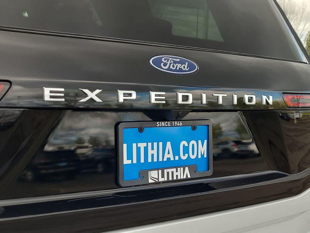 used 2025 Ford Expedition car, priced at $65,998