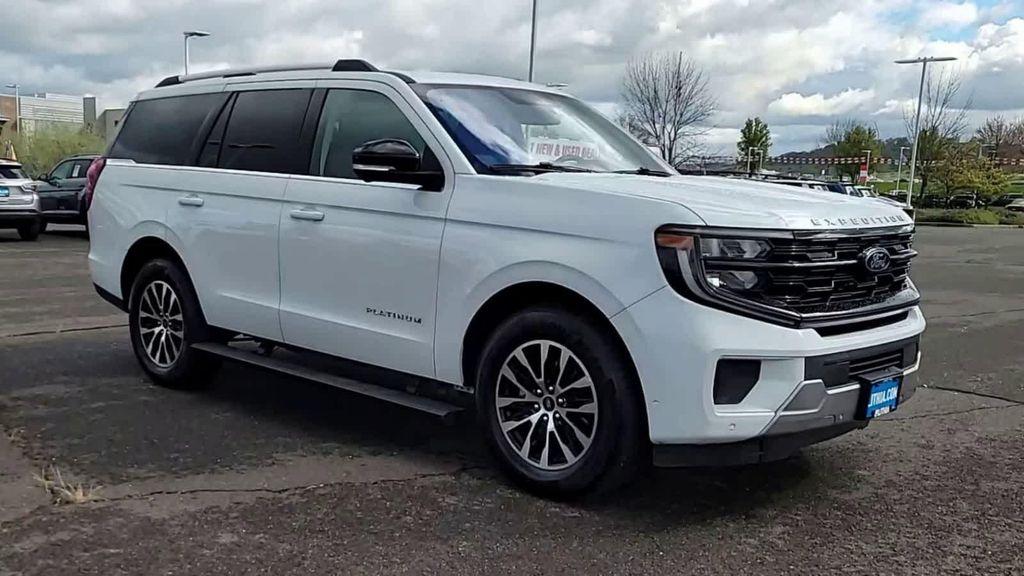 used 2025 Ford Expedition car, priced at $65,998