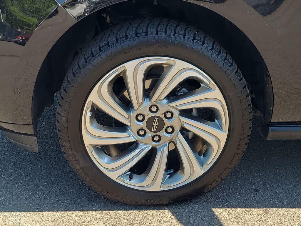 used 2024 Lincoln Navigator car, priced at $60,198