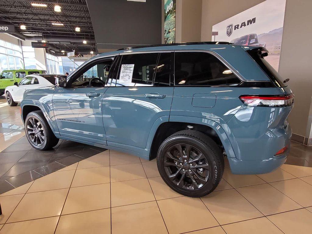 new 2026 Jeep Grand Cherokee car, priced at $53,980