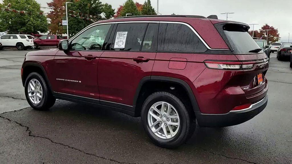 new 2025 Jeep Grand Cherokee car, priced at $32,999