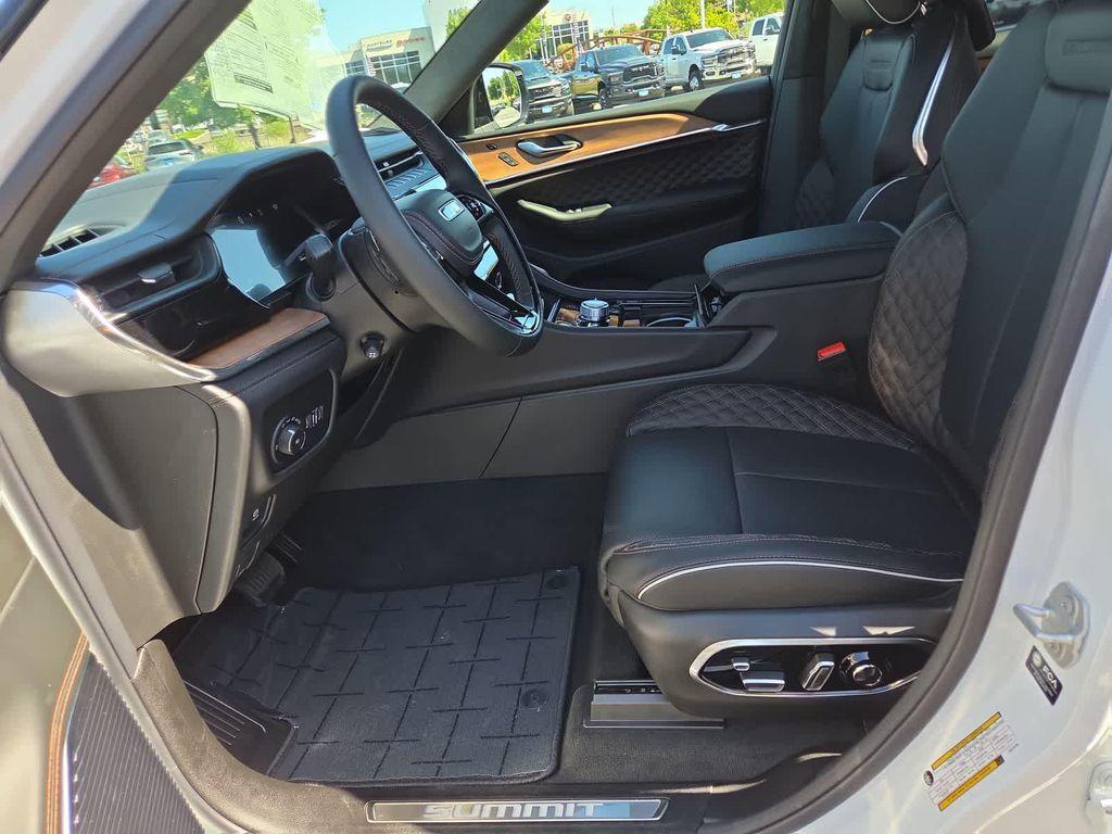 new 2026 Jeep Grand Cherokee L car, priced at $67,085