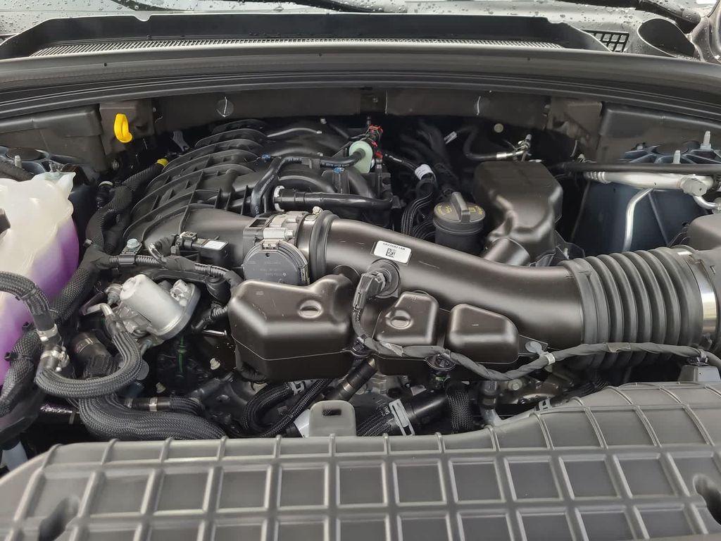 new 2025 Jeep Grand Cherokee car, priced at $37,999