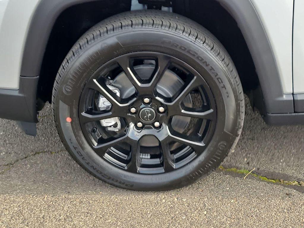 new 2026 Jeep Compass car, priced at $28,499