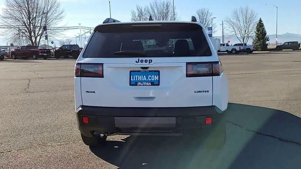 new 2026 Jeep Cherokee car, priced at $45,580