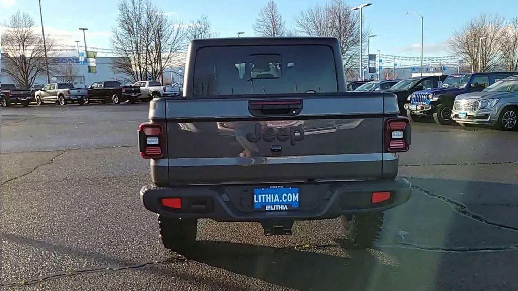 new 2026 Jeep Gladiator car, priced at $45,999