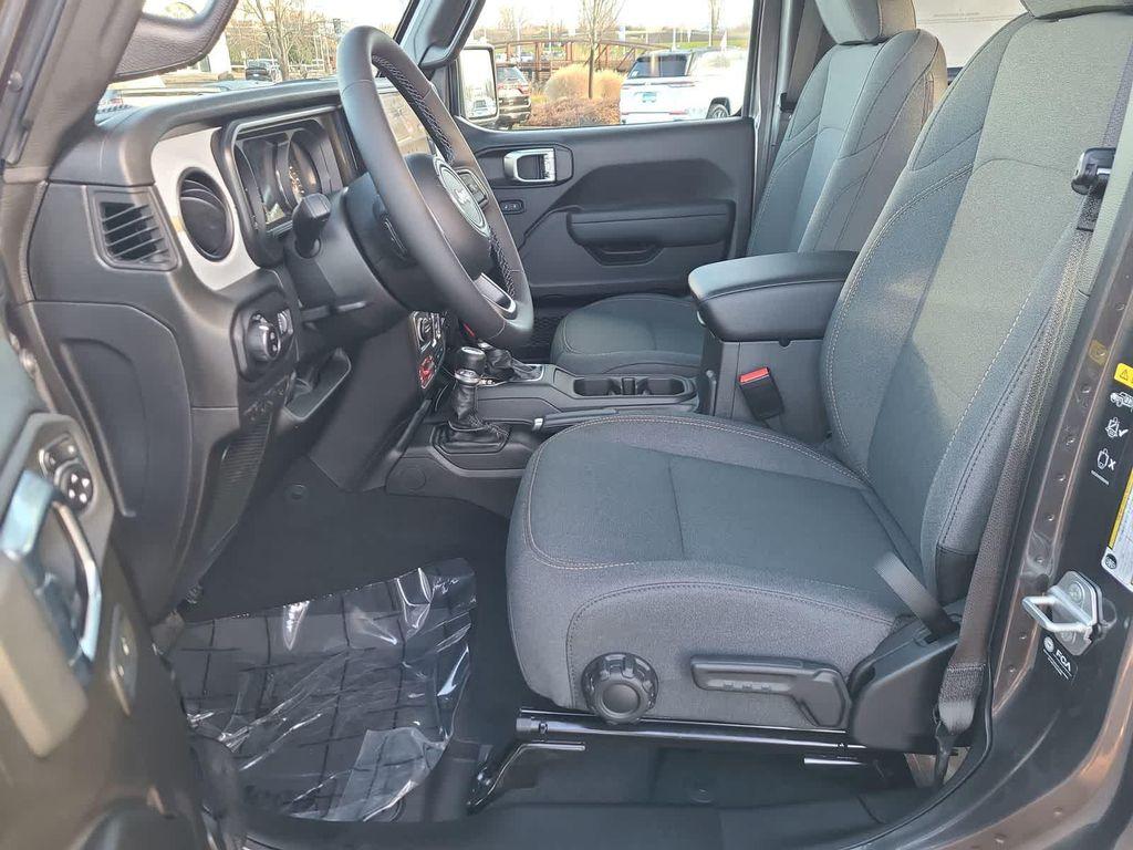 new 2026 Jeep Gladiator car, priced at $45,999