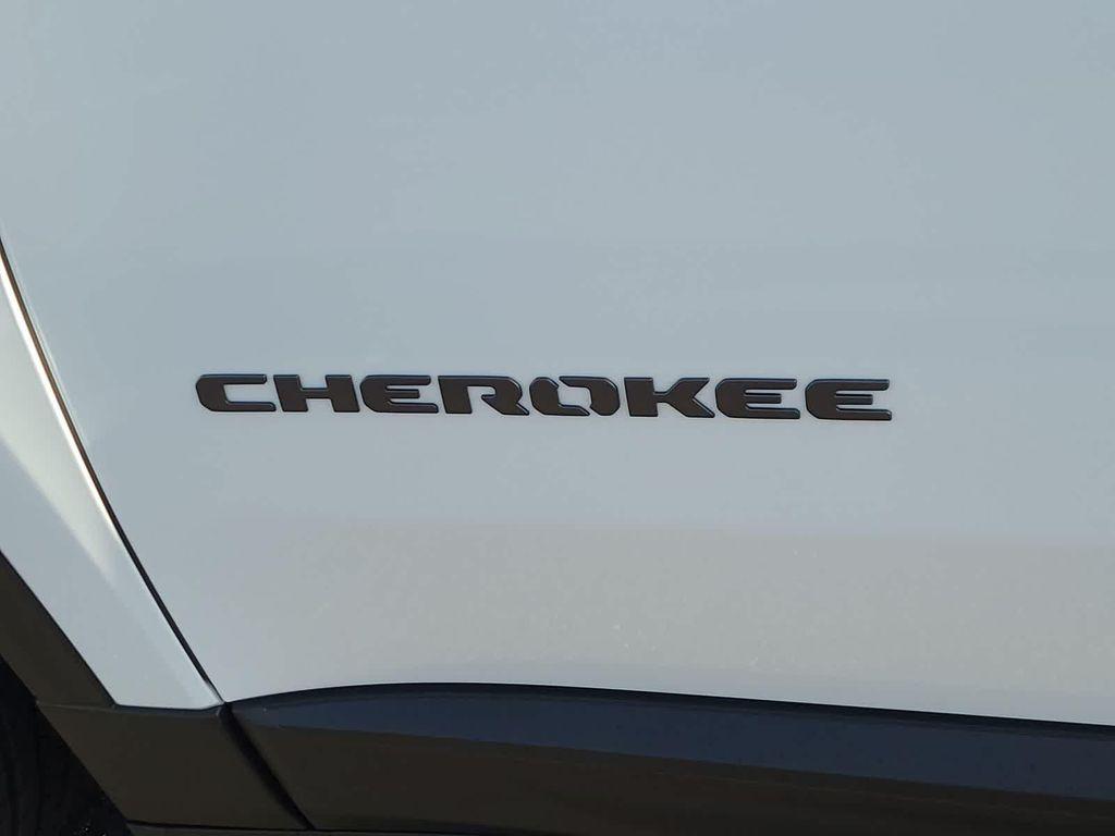 new 2026 Jeep Cherokee car, priced at $38,999