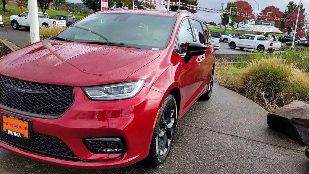 new 2026 Chrysler Pacifica car, priced at $43,999