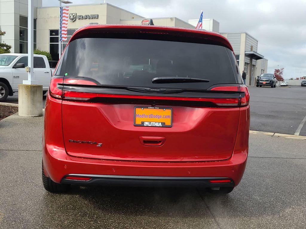 new 2026 Chrysler Pacifica car, priced at $43,999