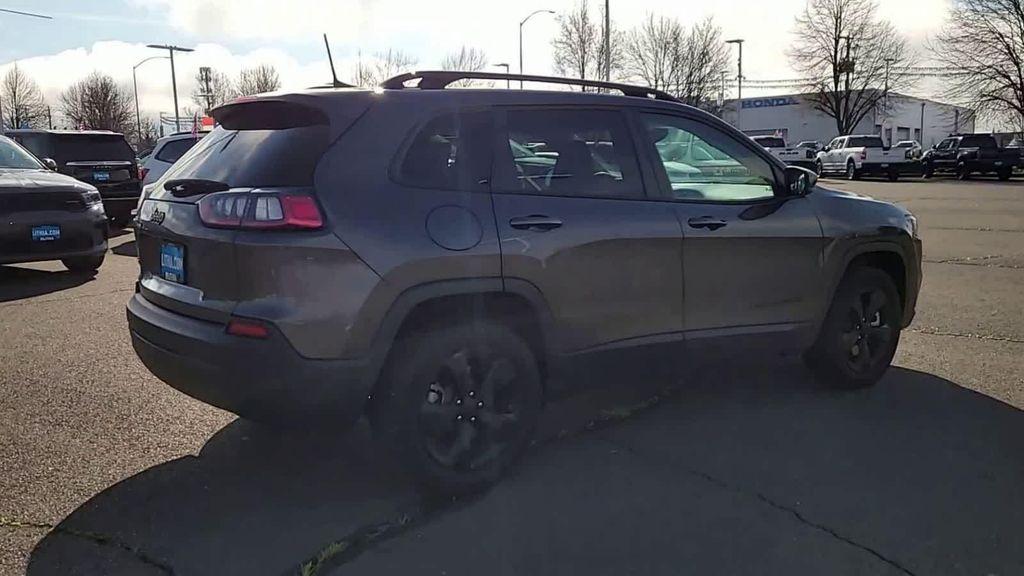 used 2023 Jeep Cherokee car, priced at $25,798