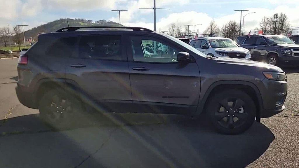 used 2023 Jeep Cherokee car, priced at $25,798